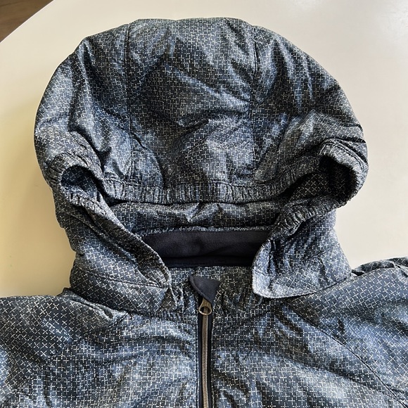 Lululemon Spring Fling vest. In like new condition. - Picture 2 of 5